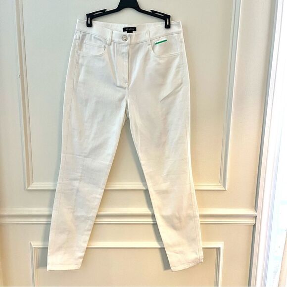 St John White Denim Pants with Silver Logo Button and Stretch Women’s Size 6 NWT - Picture 3 of 11